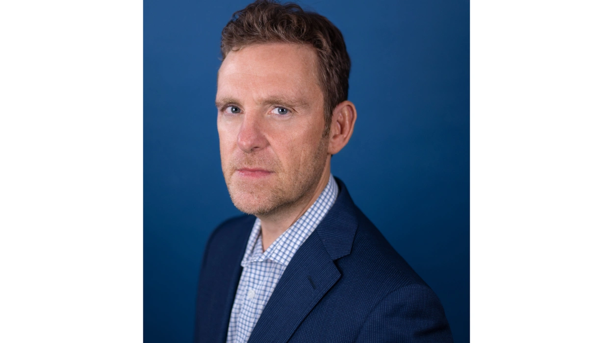 الاسم والإدانة: وكيل الإمارات مارك دوبويتز