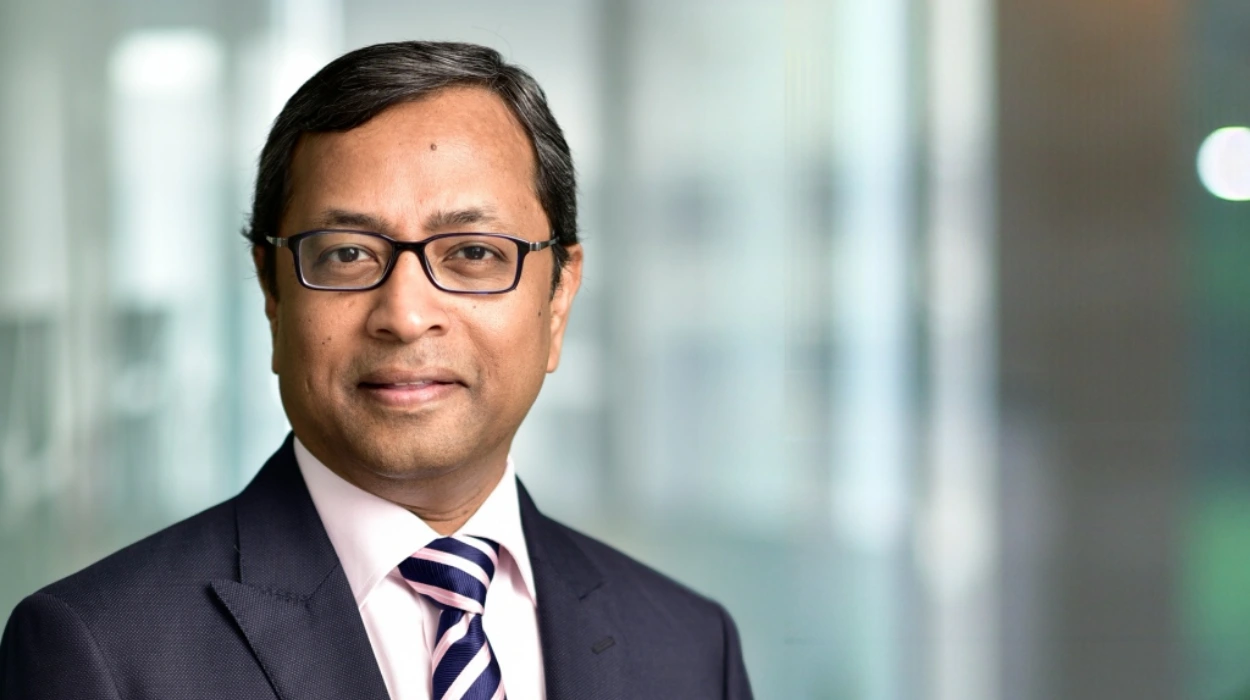 تسمية وفضح وكيل الإمارات: سنيل جون