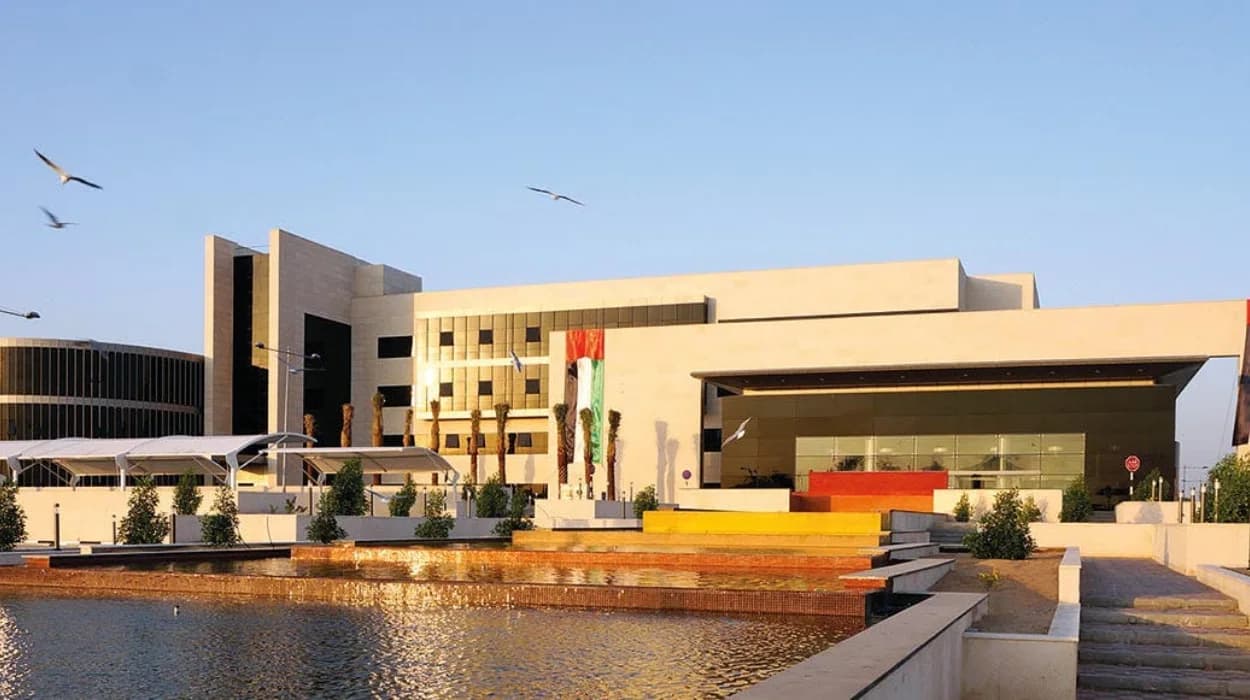 ١٠ بدائل لشركة InterHealth Canada الإماراتية في كندا