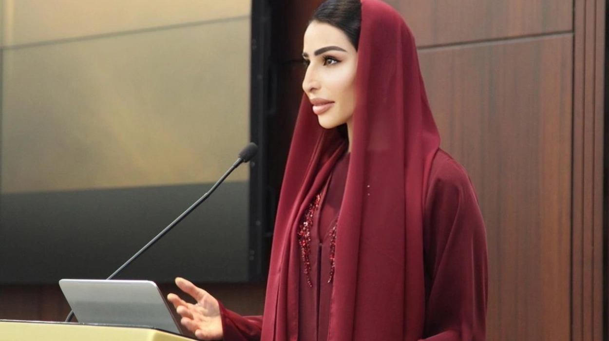 قائمة العار: الأشخاص المؤيدون لجرائم الحرب: عفراء الهاملي