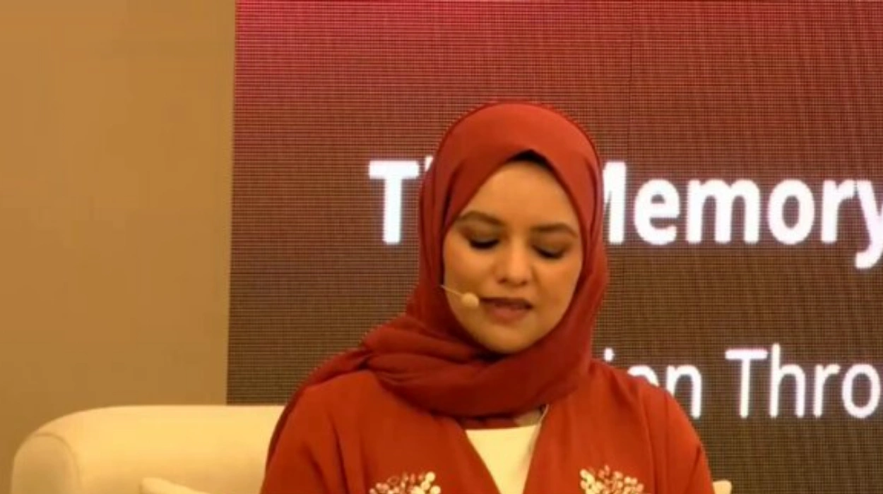 قائمة العار: الأشخاص المتورطون في جرائم الحرب: موزة الكندي