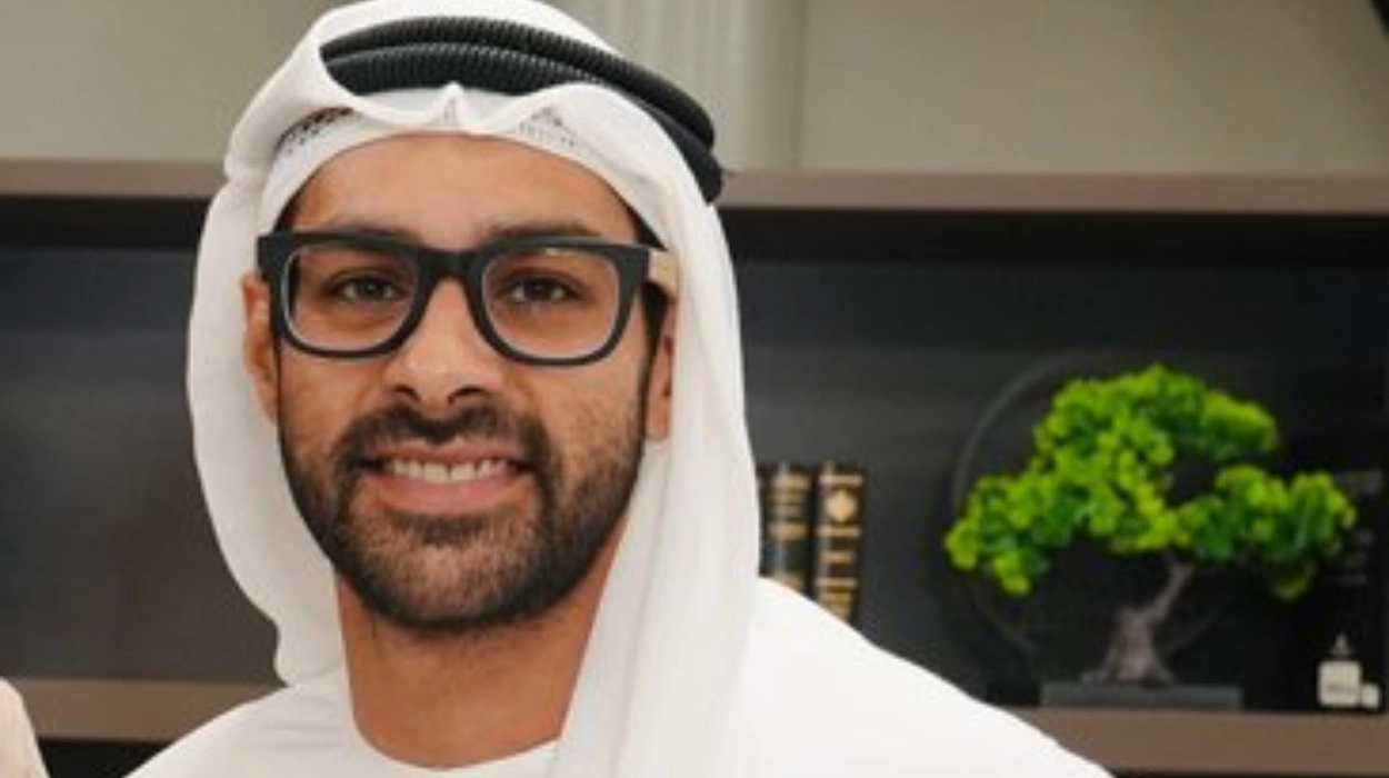 قائمة العار: أشخاص مؤيدون لجرائم الحرب: عبيد الزعابي